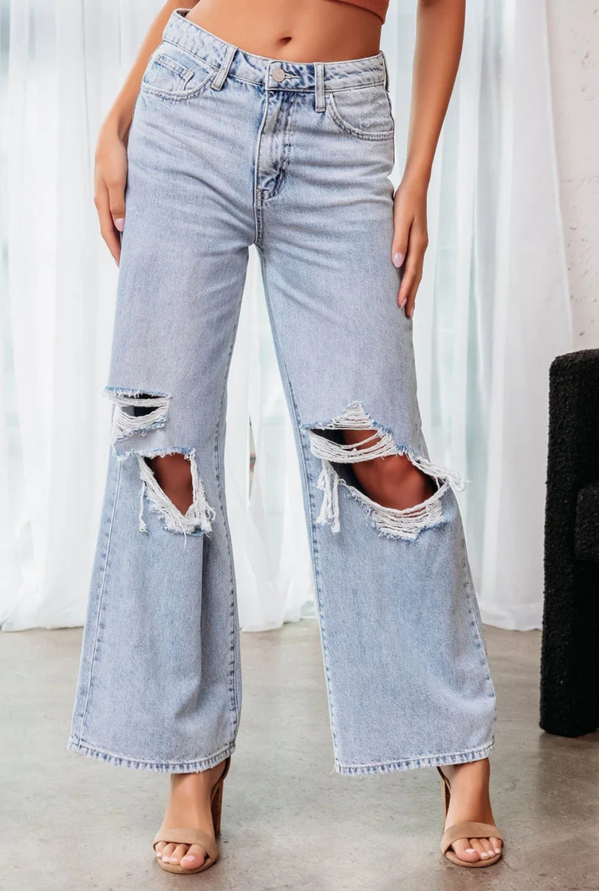 'Mila' High-Waisted Slimming Wide-Leg Jeans